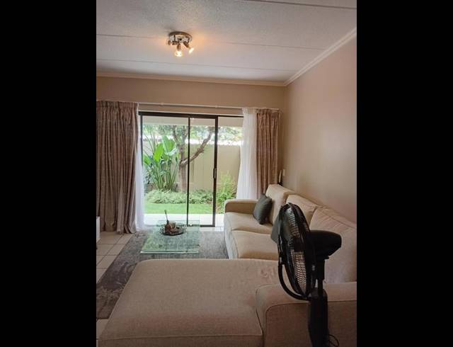 1 BEDROOM PROPERTY TO RENT IN PAULSHOF